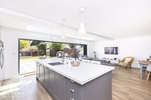 Photo 24- click for photo gallery